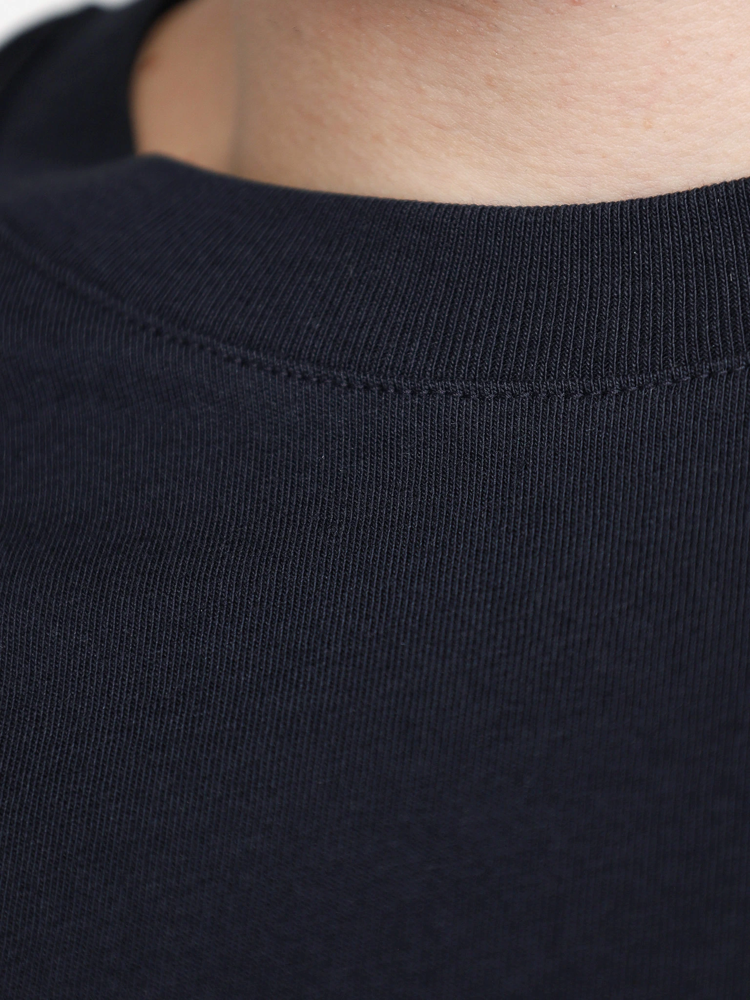 Футболка темно-синего цвета из хлопка с длинным рукавом